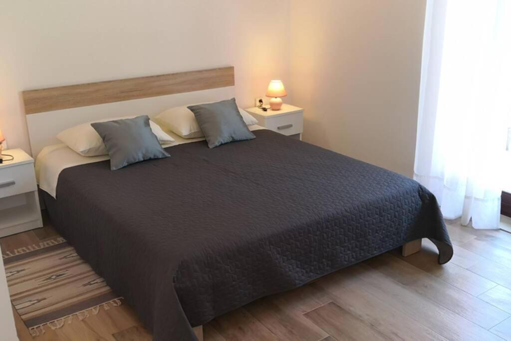 Apartment Vesna For 2, Free Parking And Wi-Fi Pula Exteriér fotografie